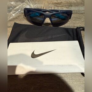 Nike youth Junior Blue Sport Sunglasses NWT